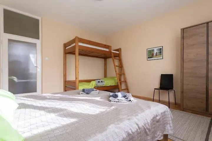 Krotti Hills Appartment Vienna 0*,