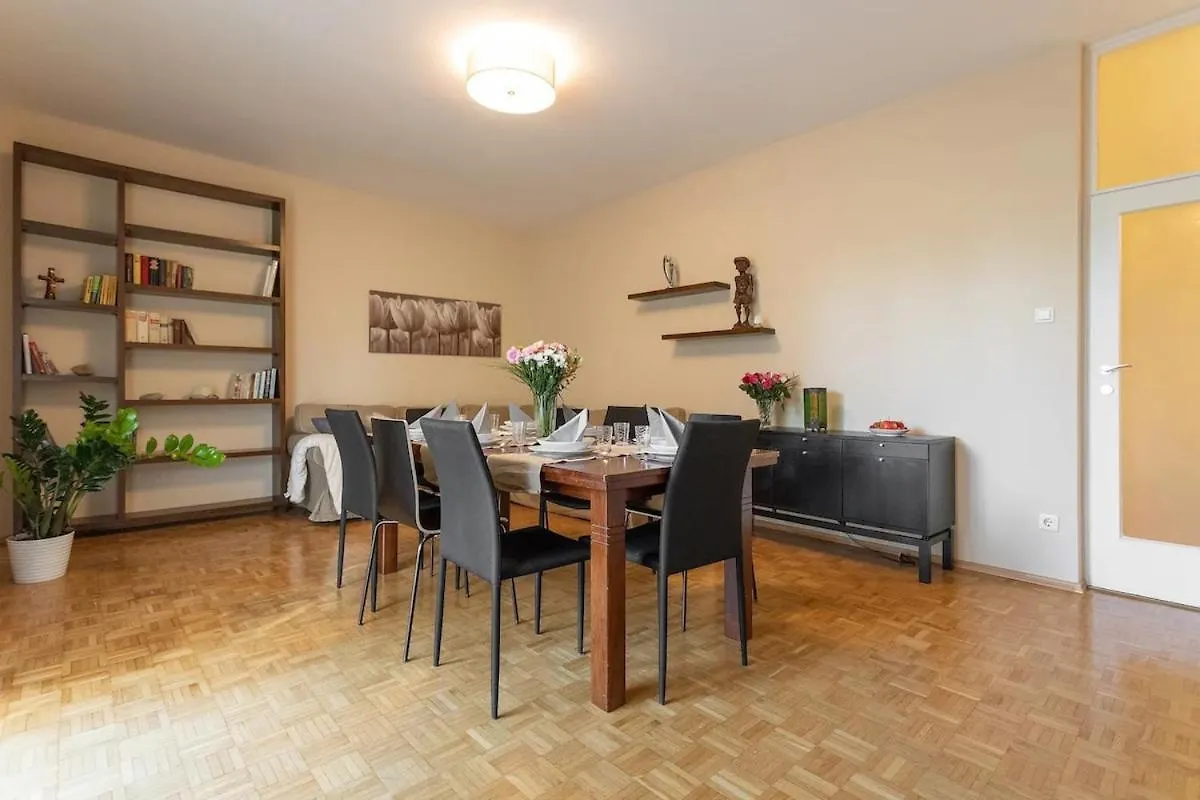 Krotti Hills Appartment Vienna Apartment