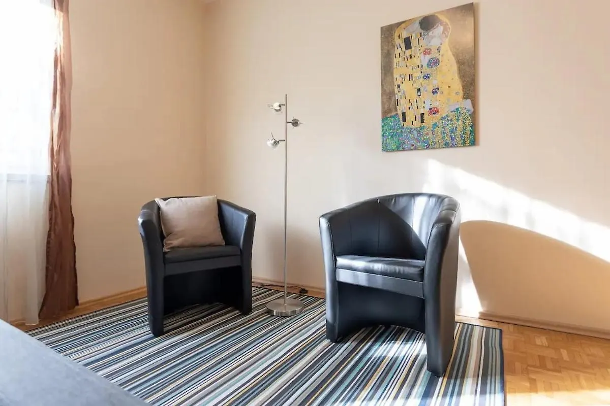 Krotti Hills Appartment Vienna 0*,  Austria